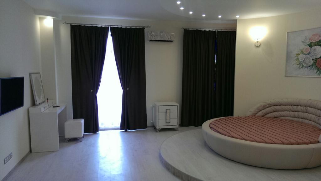 Apartment On Grecheskaya 5 Odessa Exterior foto